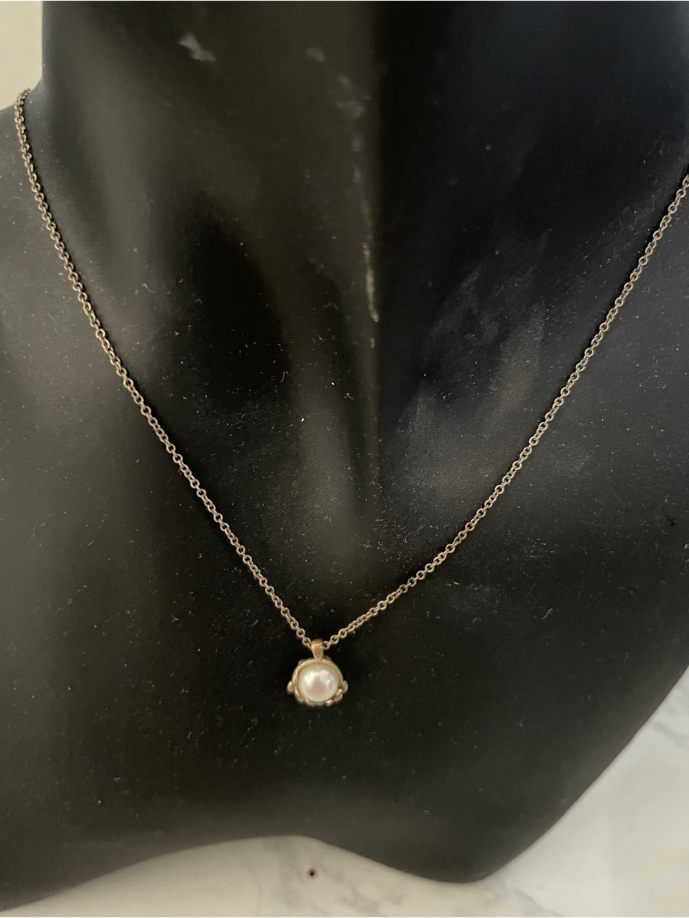 Classic Pearl Pendant Necklace